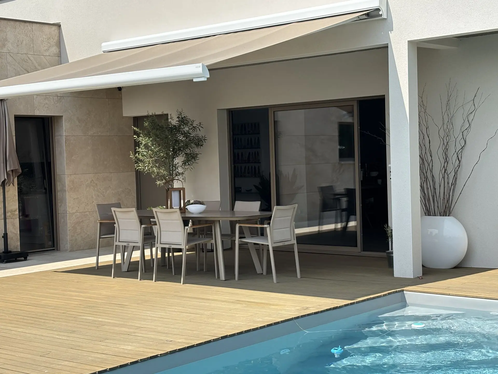 Mobilier de jardin sur une terrasse à Reims – vue 3