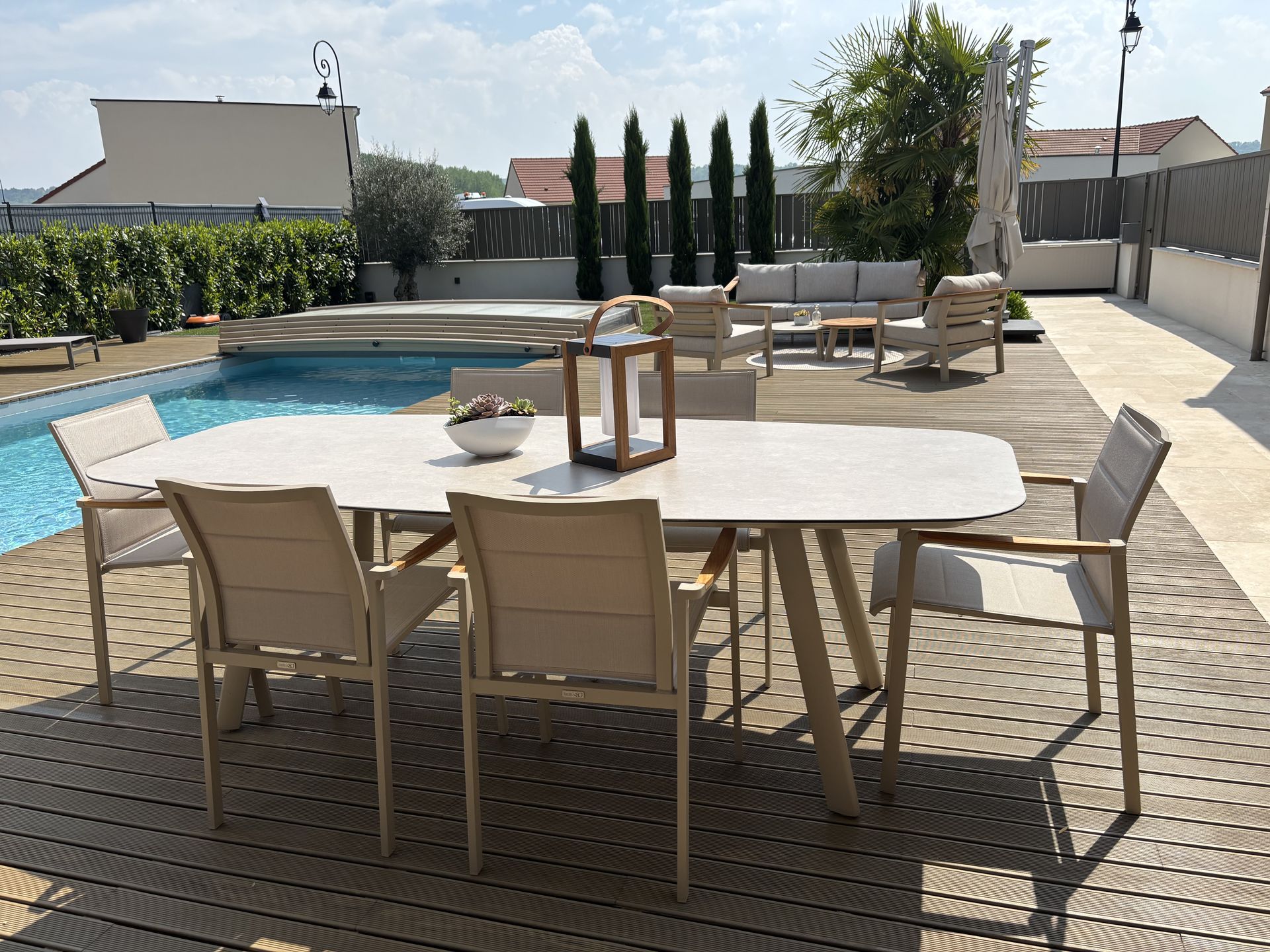 Mobilier de jardin sur une terrasse à Reims – vue 2