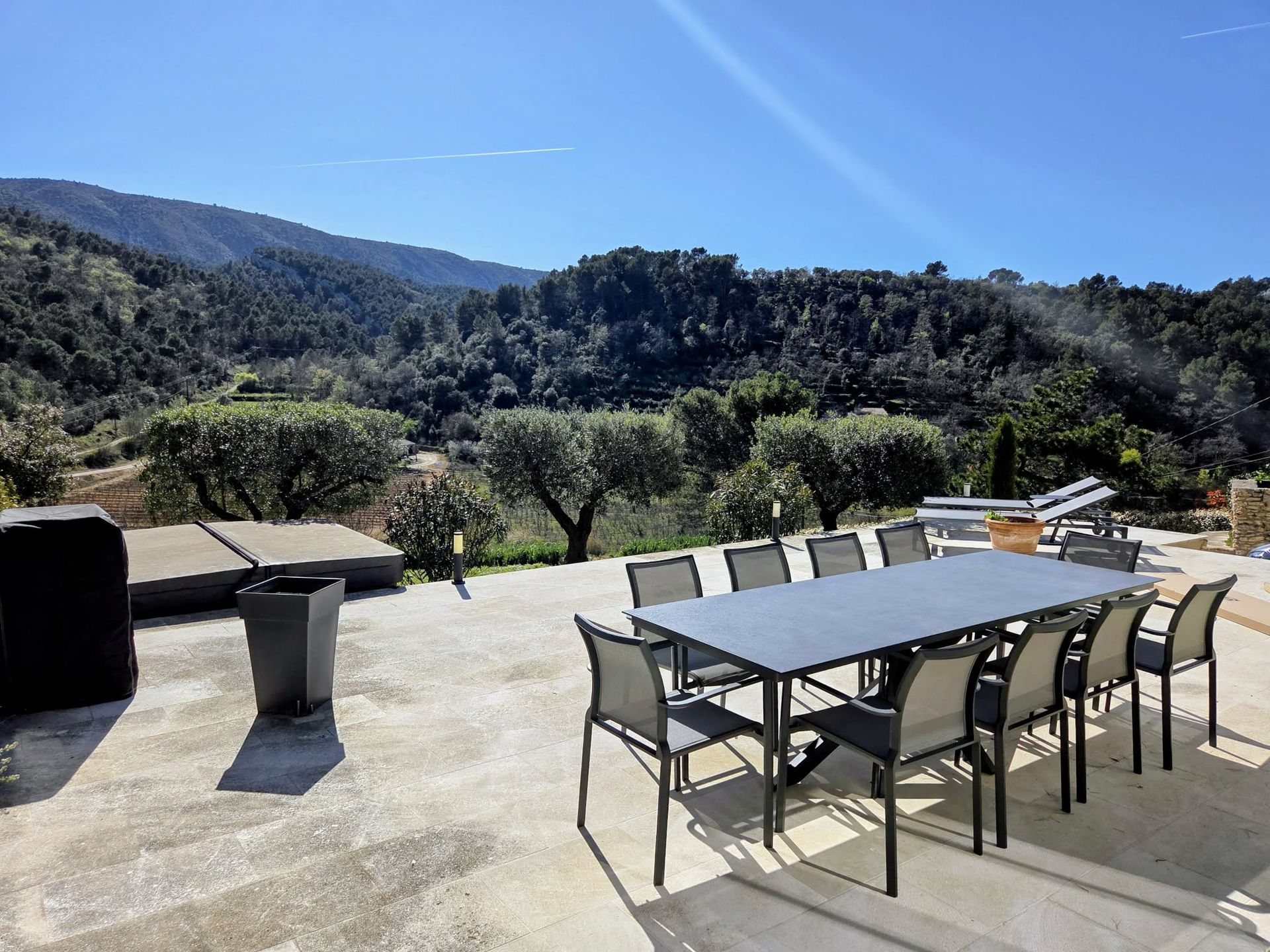 Mobilier de jardin livré en France